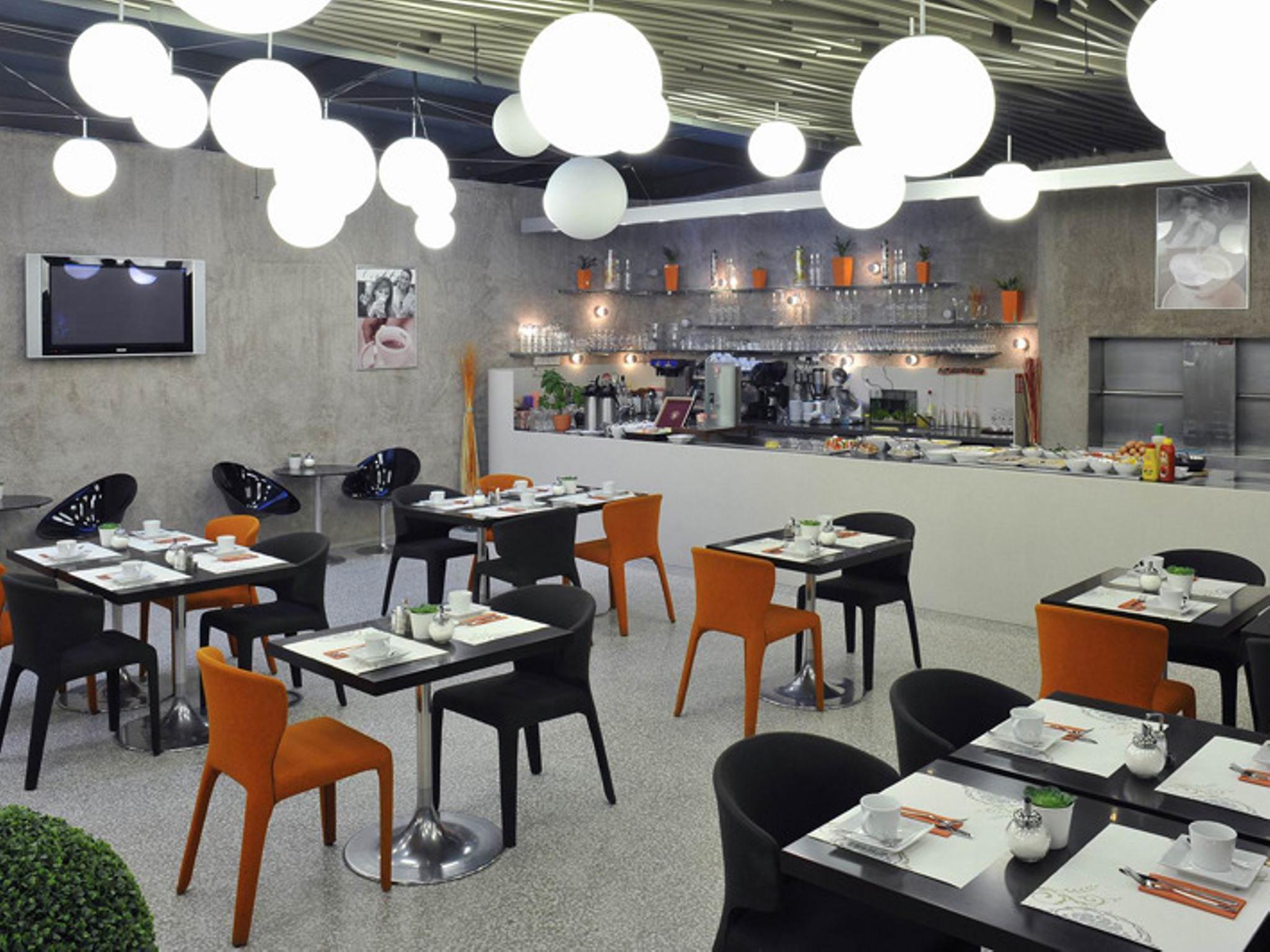 Otel Metropol Design Old Town 4*