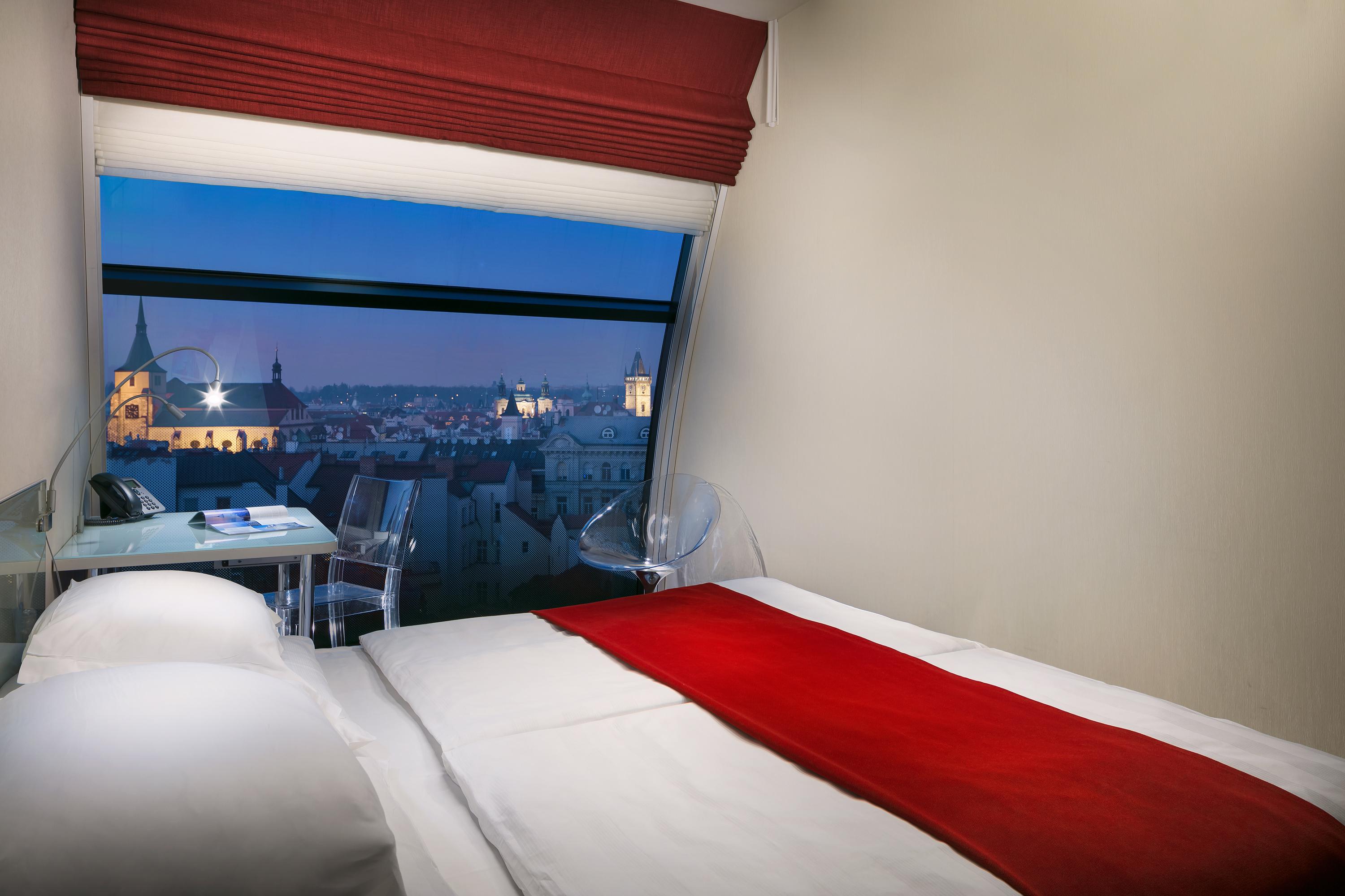Metropol Design Old Town Hotel