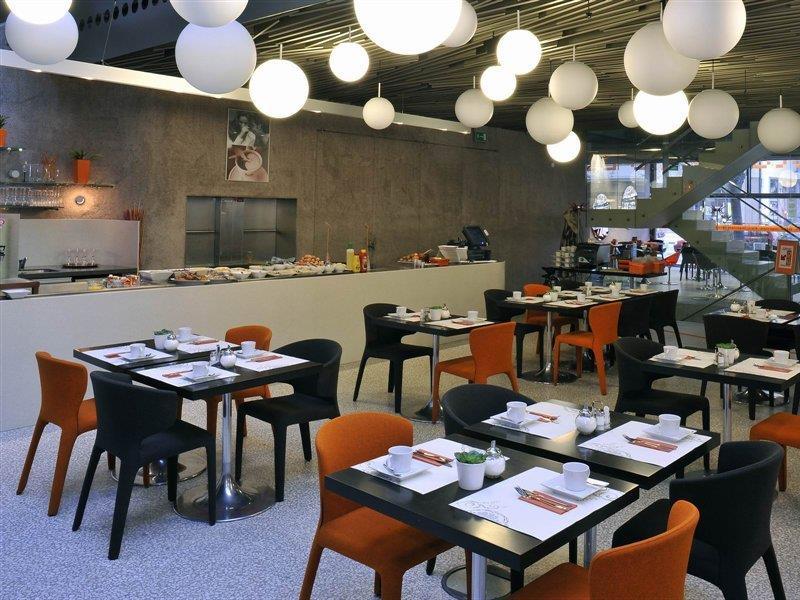 Metropol Design Old Town 4*